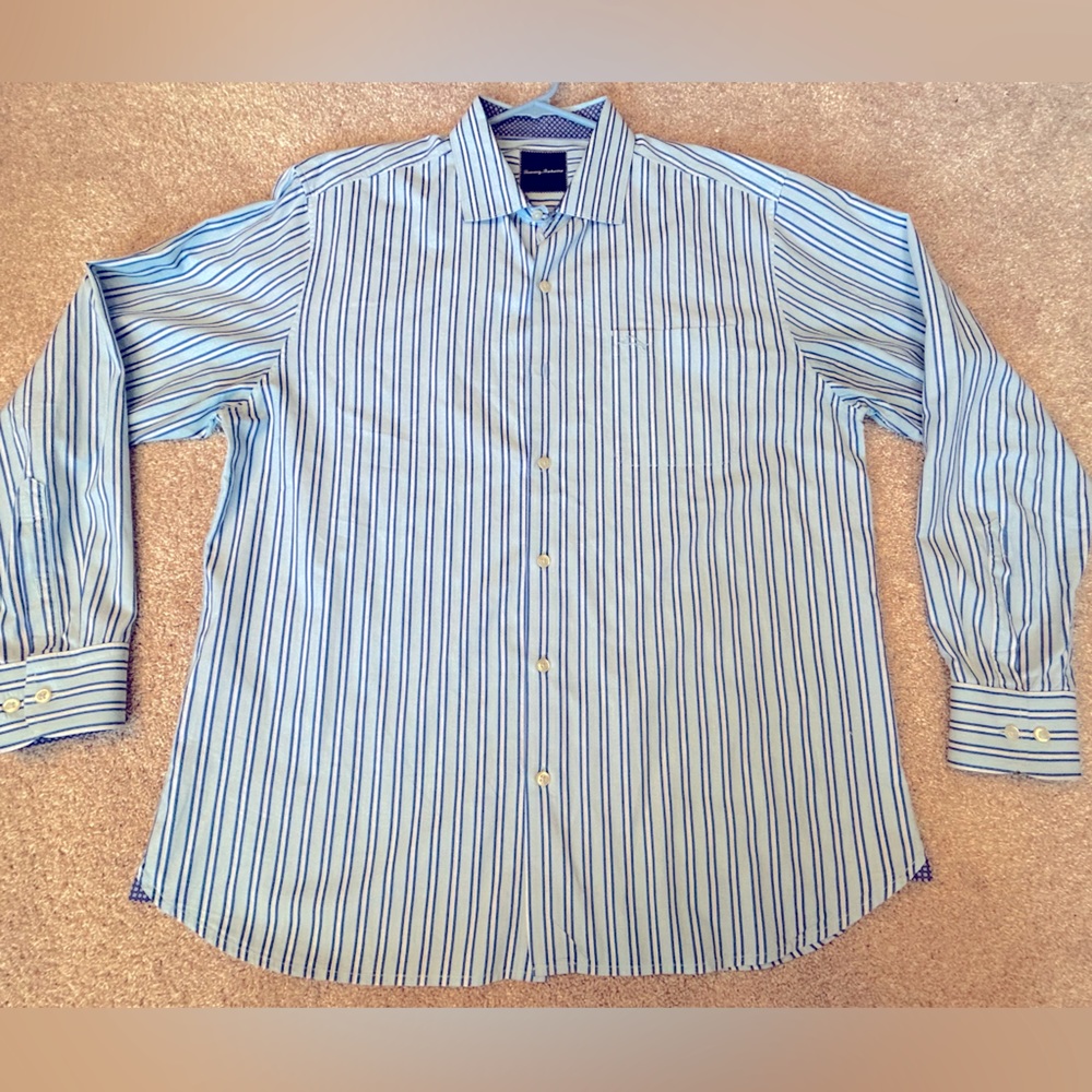 Tommy Bahama Button-down Blue striped size large